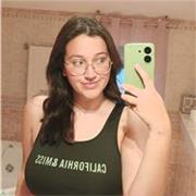 Licenciada en Derecho joven y entregada, amante de los niños y con plena disponibilidad para esforzarse al máximo.